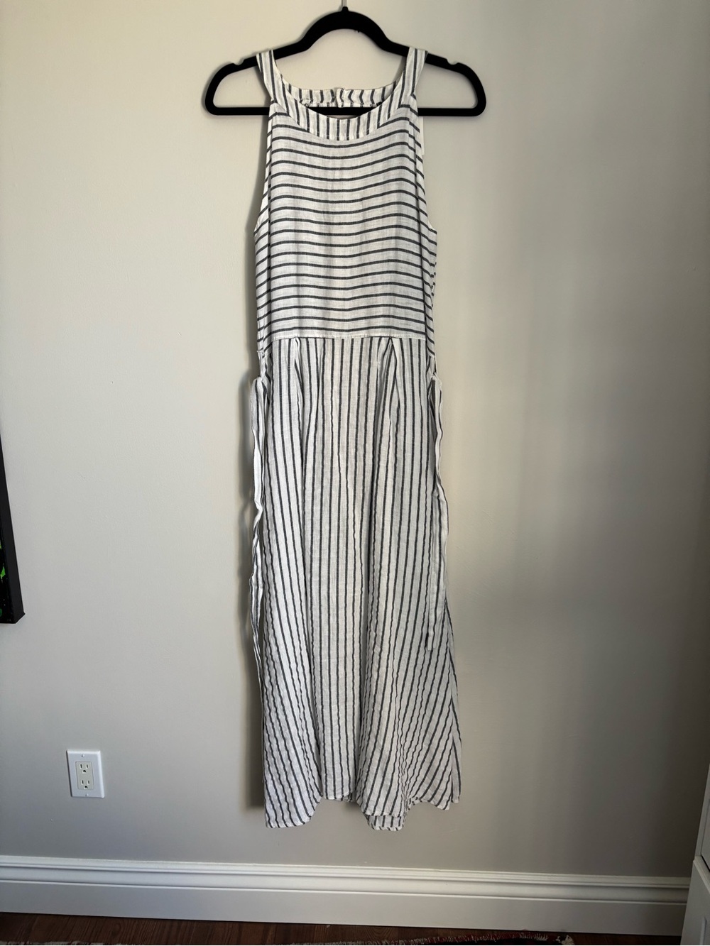 Linen dress